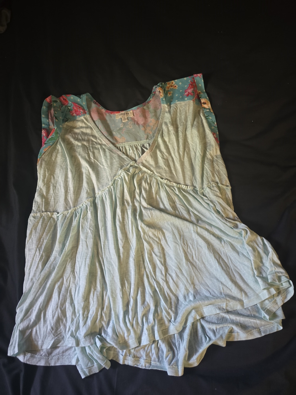 Umgee Mint Green Tunic with Floral Shoulder Yoke